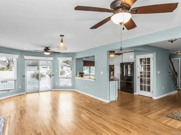 639 N Chicot Avenue, West Islip NY 11795