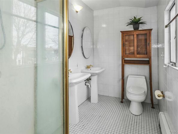 639 N Chicot Avenue, West Islip NY 11795