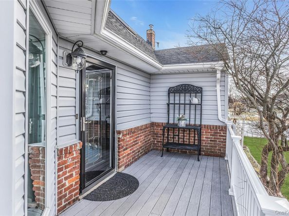 639 N Chicot Avenue, West Islip NY 11795