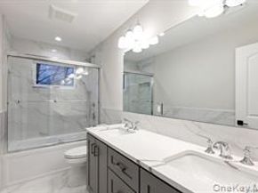 11 Evelyn Court, Syosset NY 11791