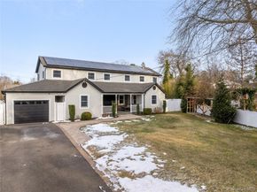 24 Twin River Drive, Oakdale NY 11769