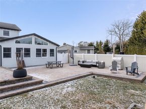 24 Twin River Drive, Oakdale NY 11769