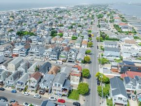 103 Connecticut Avenue, Long Beach NY 11561