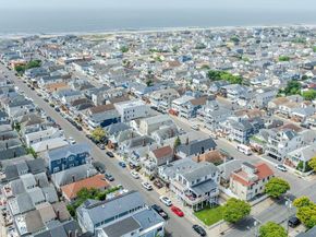 103 Connecticut Avenue, Long Beach NY 11561