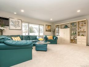 24 Glow Lane, Hicksville NY 11801