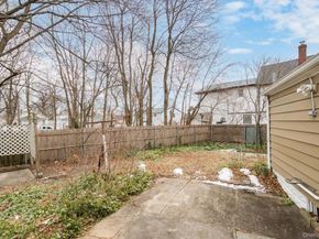 140 Park Avenue, Roosevelt NY 11575
