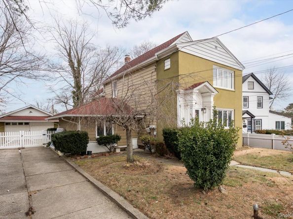 140 Park Avenue, Roosevelt NY 11575