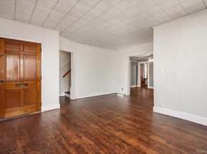 140 Park Avenue, Roosevelt NY 11575