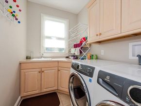 38 Fieldstone Lane, Oyster Bay NY 11771