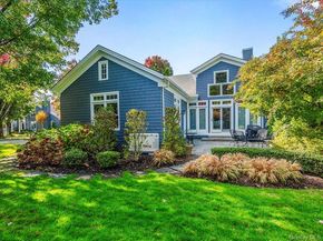 38 Fieldstone Lane, Oyster Bay NY 11771