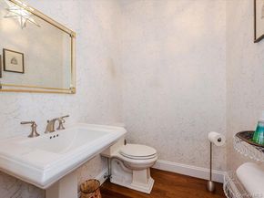 38 Fieldstone Lane, Oyster Bay NY 11771