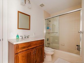 38 Fieldstone Lane, Oyster Bay NY 11771