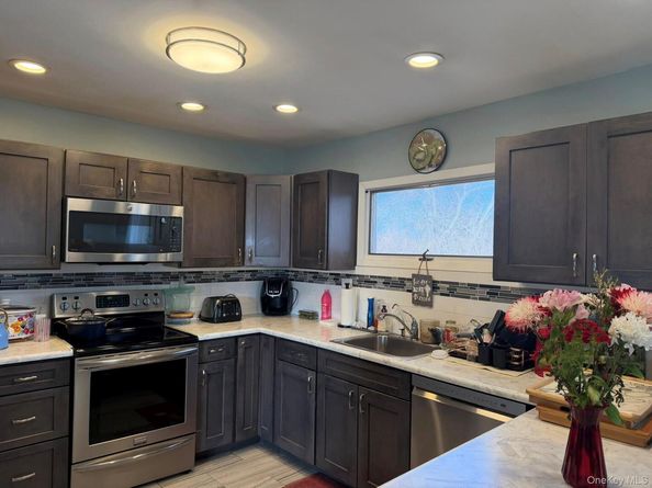 5 Denise Drive, East Patchogue NY 11772