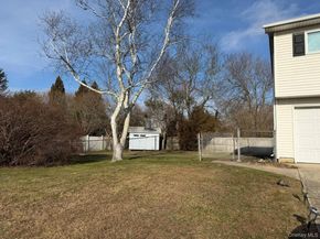 5 Denise Drive, East Patchogue NY 11772