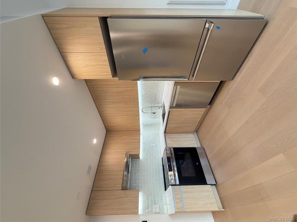 150-02 Northern Boulevard 3D, Flushing NY 11354