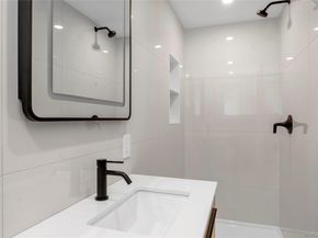 27 Meadowfield Lane, Glen Cove NY 11542