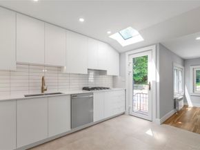 27 Meadowfield Lane, Glen Cove NY 11542