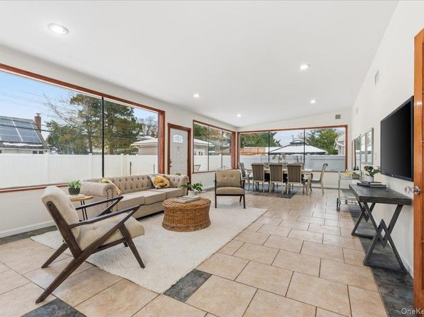 85 Briarcliff Road, Westbury NY 11590