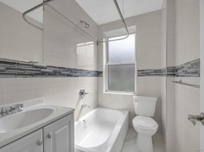 141-11 78th Rd 2A, Flushing NY 11367