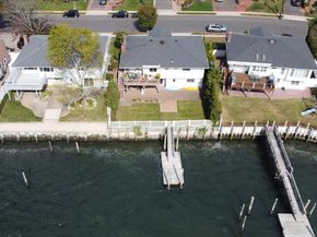 3106 Clubhouse Road, Merrick NY 11566