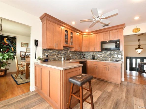 3106 Clubhouse Road, Merrick NY 11566