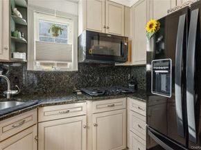 15 N Oceanside Road, Rockville Centre NY 11570