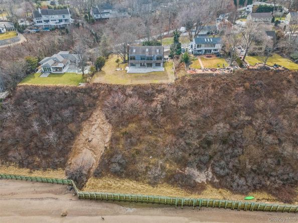 69 Seacliff Avenue, Miller Place NY 11764