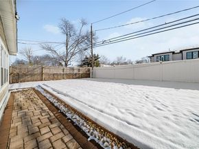 98 Birchwood Park Drive, Jericho NY 11753