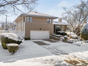 98 Birchwood Park Drive, Jericho NY 11753