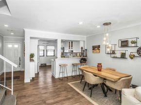 6 Cold Harbour Lane, Woodbury NY 11797