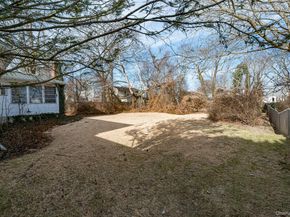 67 Edgewood Road, West Islip NY 11795