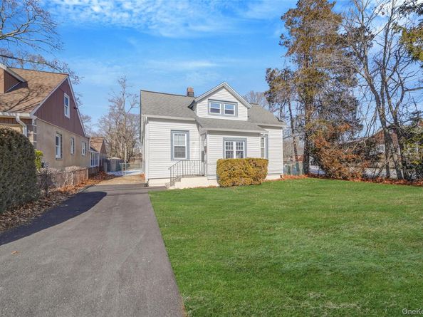 59 Richard Avenue, Islip Terrace NY 11752