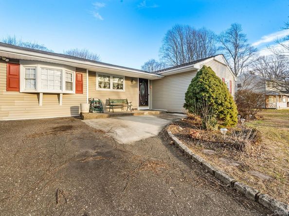 19 Evelyn Road, Port Jefferson Station NY 11776