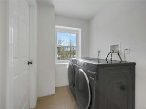 30 Highclere Lane, Valhalla NY 10595