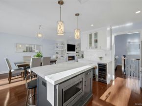 30 Highclere Lane, Valhalla NY 10595