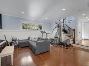 30 Highclere Lane, Valhalla NY 10595