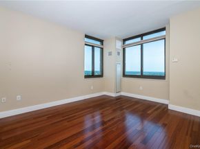 175 Huguenot Street 1802, New Rochelle NY 10801