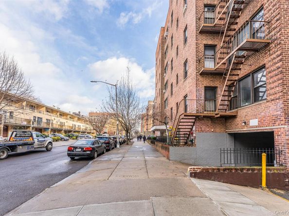 143-36 Barclay Avenue 1H, Flushing NY 11355