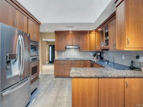 48 Randolph Drive, Dix Hills NY 11746