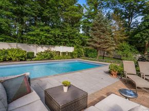48 Randolph Drive, Dix Hills NY 11746