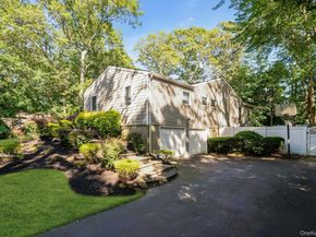 48 Randolph Drive, Dix Hills NY 11746