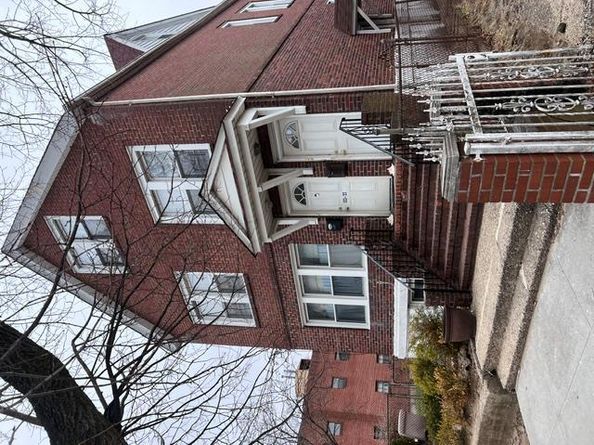 13322 233rd Street, Rosedale NY 11422