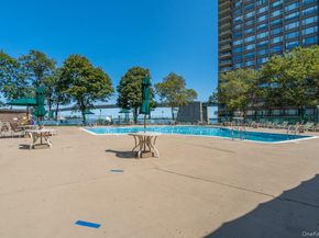 166-25 Powells Cove Boulevard 4M, Beechhurst NY 11357