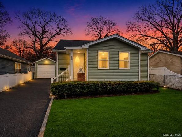 86 Eastview Road, Ronkonkoma NY 11779