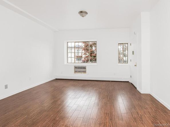 3939 Secor Avenue, Bronx NY 10466