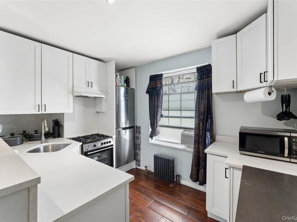 55-01 31st Avenue 1D, Woodside NY 11377