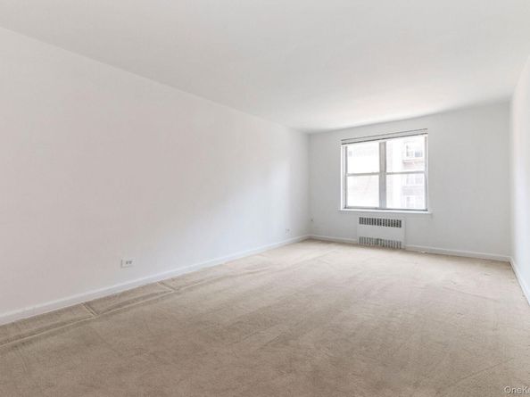 39-65 51st Street 4B, Woodside NY 11377
