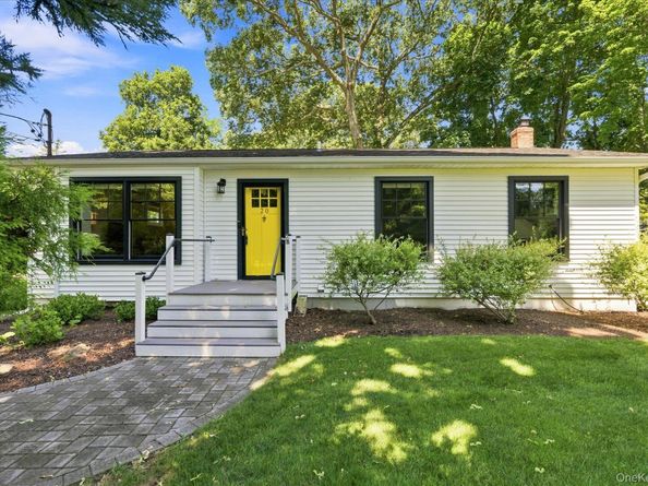 20 Lynbrook Drive, Sound Beach NY 11789