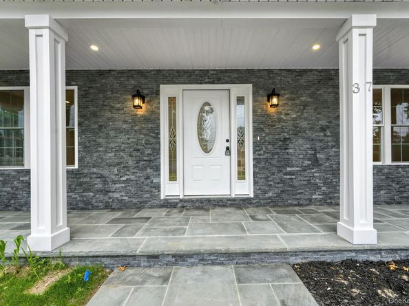37 Pentmoor Drive, Mastic NY 11950