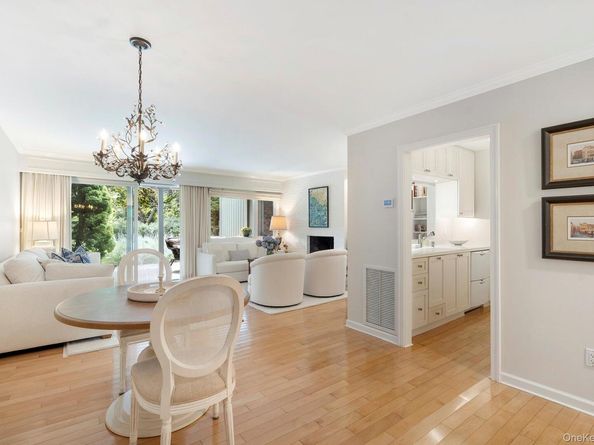 514 Pantigo Road 5, East Hampton NY 11937